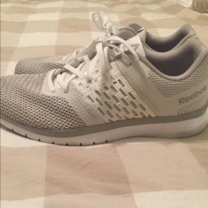 Reebok white tennis shoes - sz 10